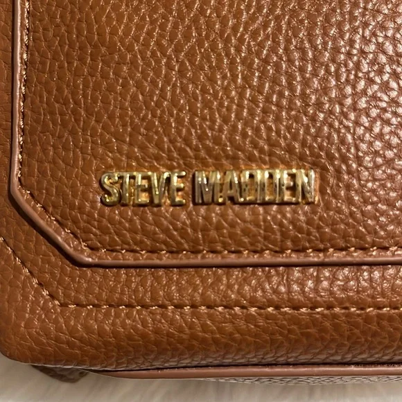 Brown Leather Tote Bag with Pouch - Picture 4 of 7